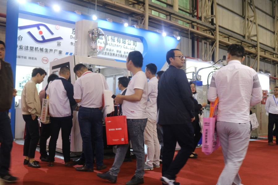 立式圓盤注塑機(jī)